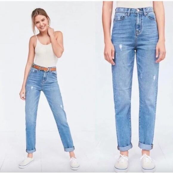 BDG Denim - BDG Urban Outfitters High Rise Mom Jeans 24